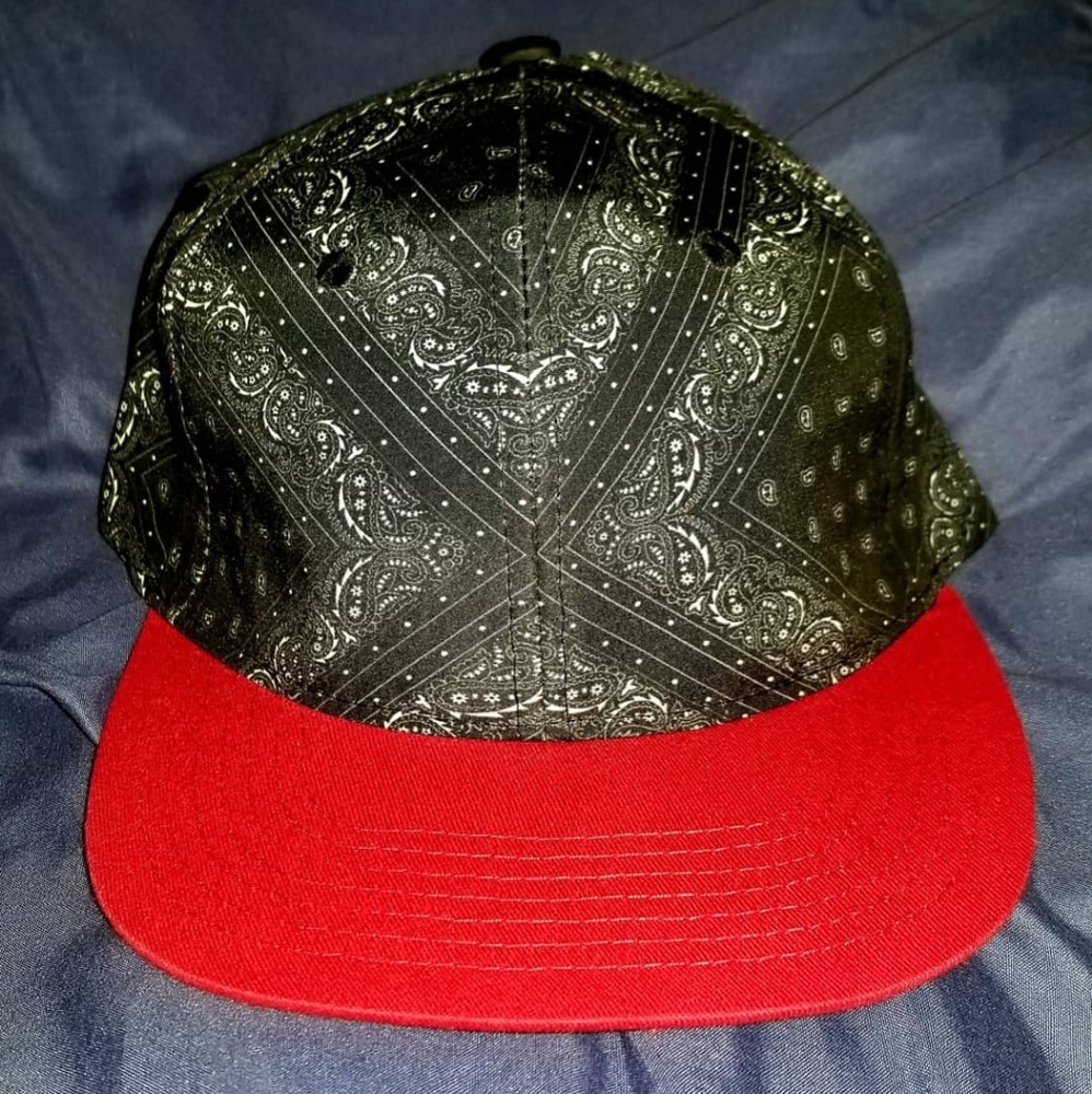 Black Bandana Print Baseball Snapback Cap
